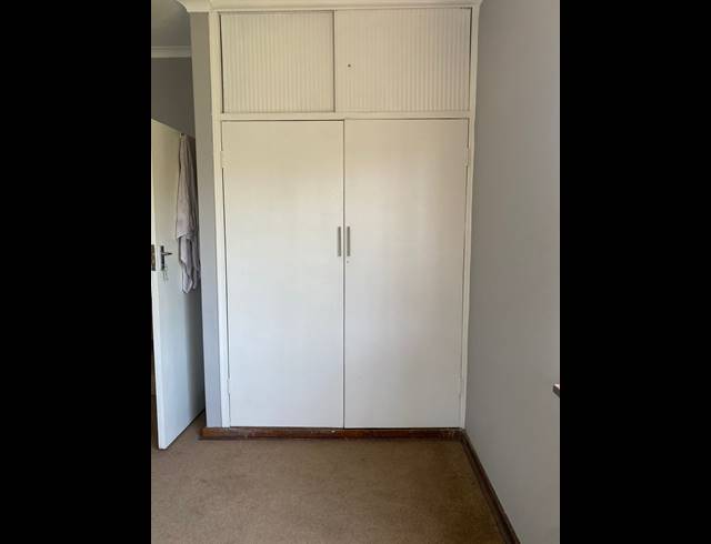 4 BEDROOM APARTMENT RENTED IN CLARENDON